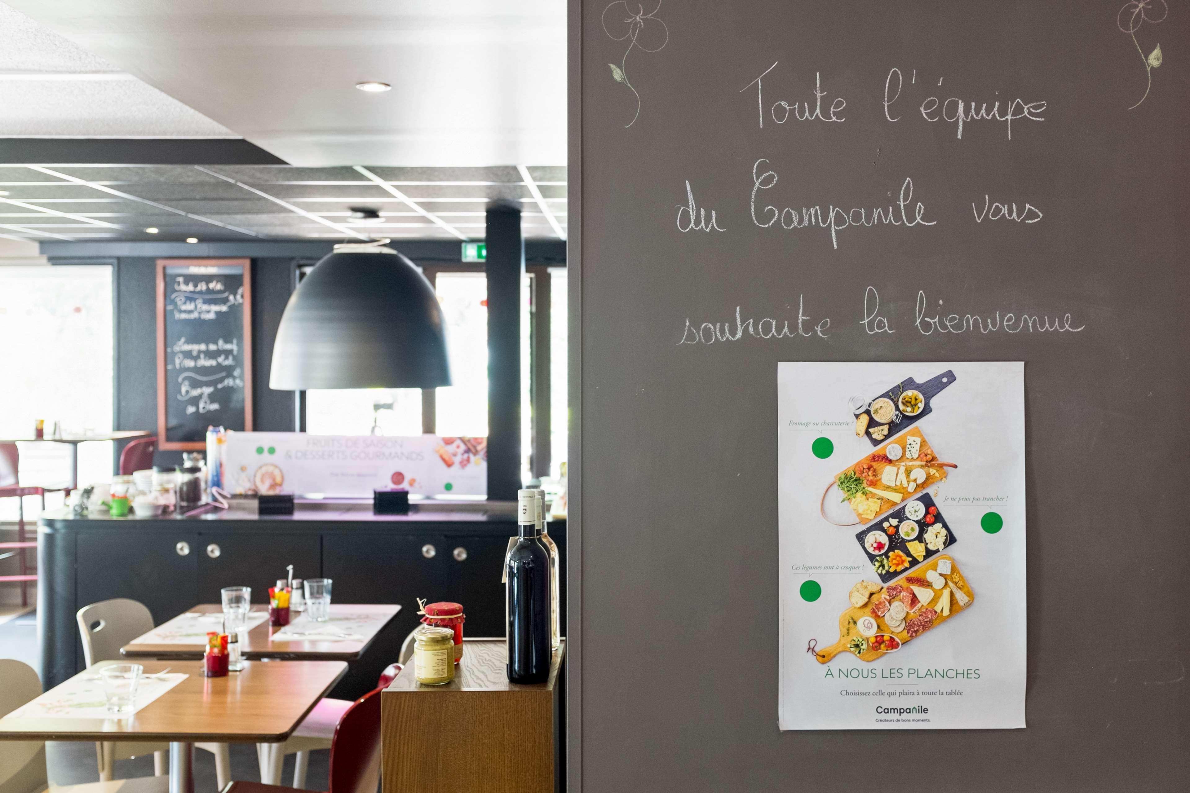 Hotel Campanile Evry Est - Saint Germain Les Corbeil Exteriér fotografie